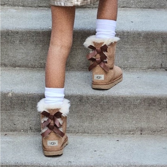 UGG Chestnut Bailey Bow Women’s 7 - Picture 12 of 12